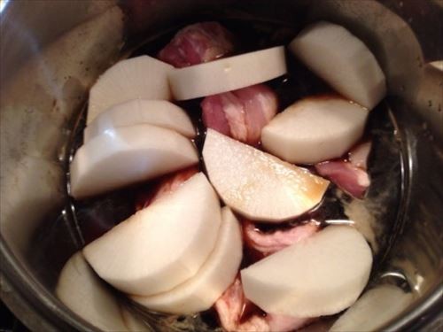 圧力鍋で豚の角煮を調理